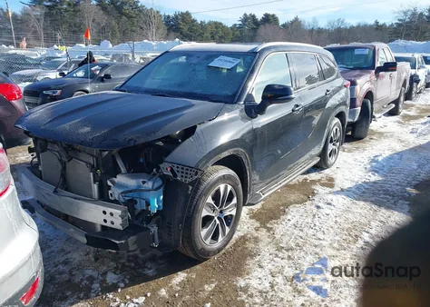 2022 Toyota Highlander Xle from USA, damaged, VIN 5TDGZRBH7NS567841